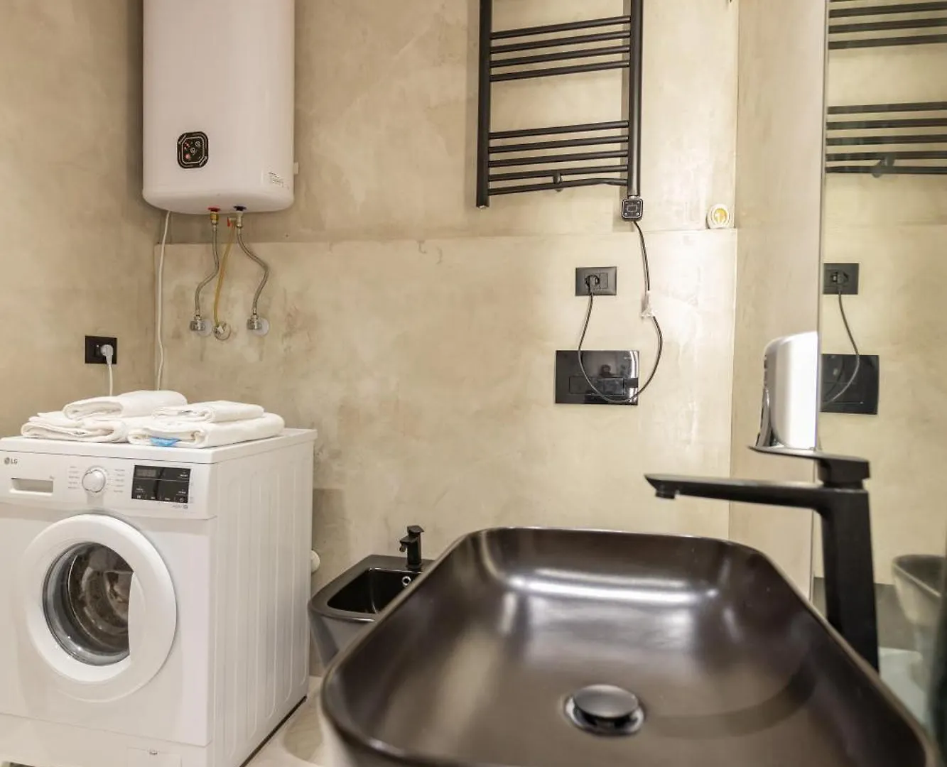 Cosmo Comfort Tirana Apartment